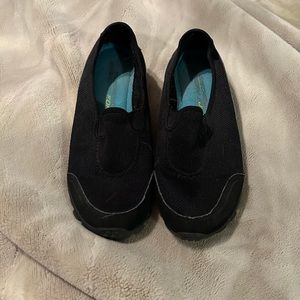 Skechers size 8.5